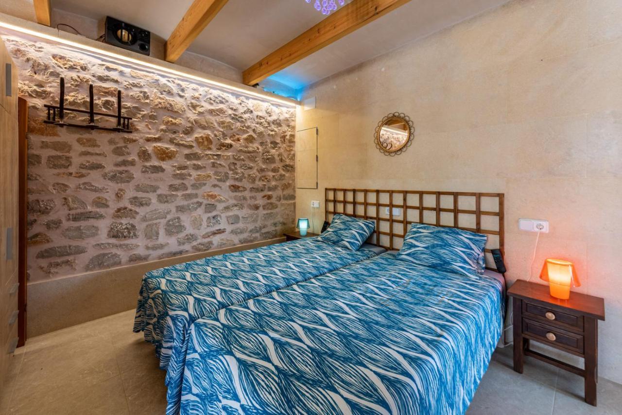 Castell Des Paradis Porto Petro  Bagian luar foto